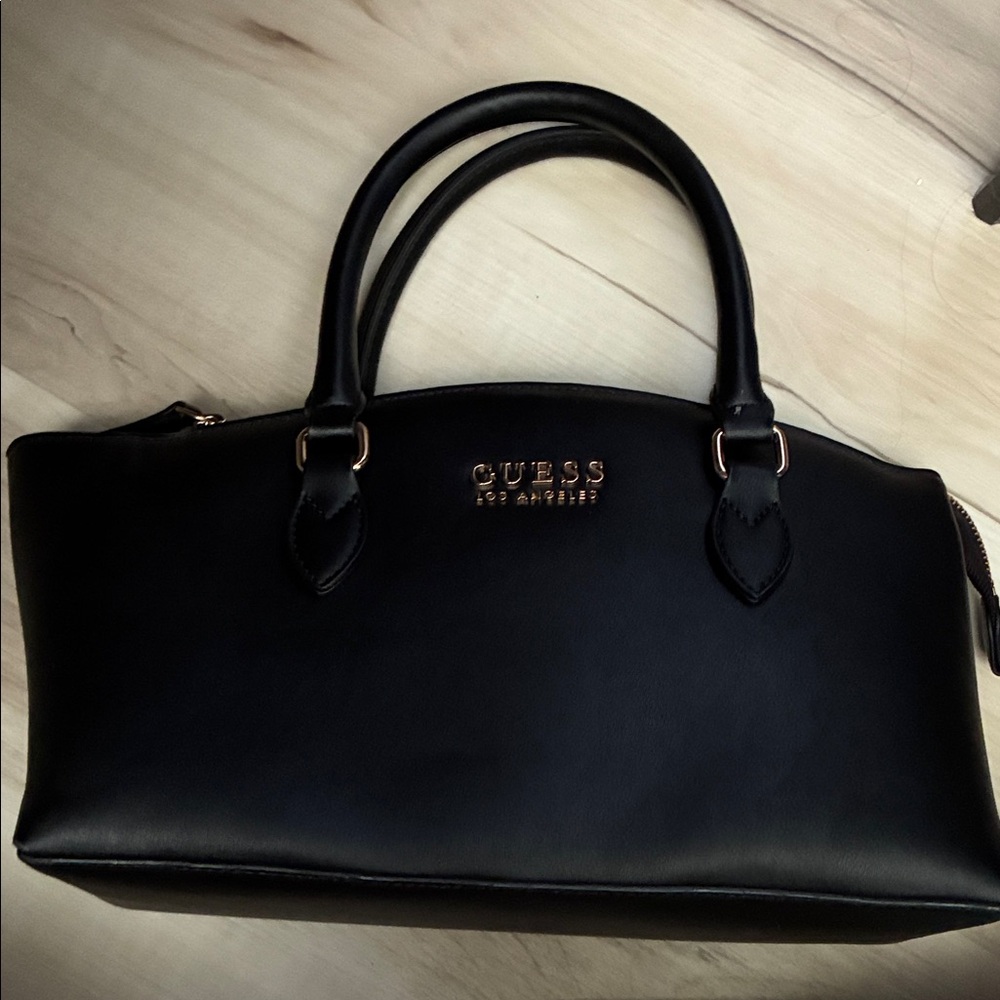 GUESS Elegant Black Satchel